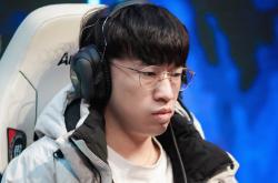 雷速体育比分直播-RNG险胜FPX，Hanssama打出惊人五杀小组赛3:0（釜山）