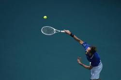 雷速体育app-意大利网球队完胜世界网球队，梅德韦杰夫关键制胜的简单介绍