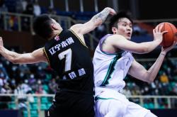 雷速体育比分官网-深圳队轻取吉林队，陶汉林统治全场