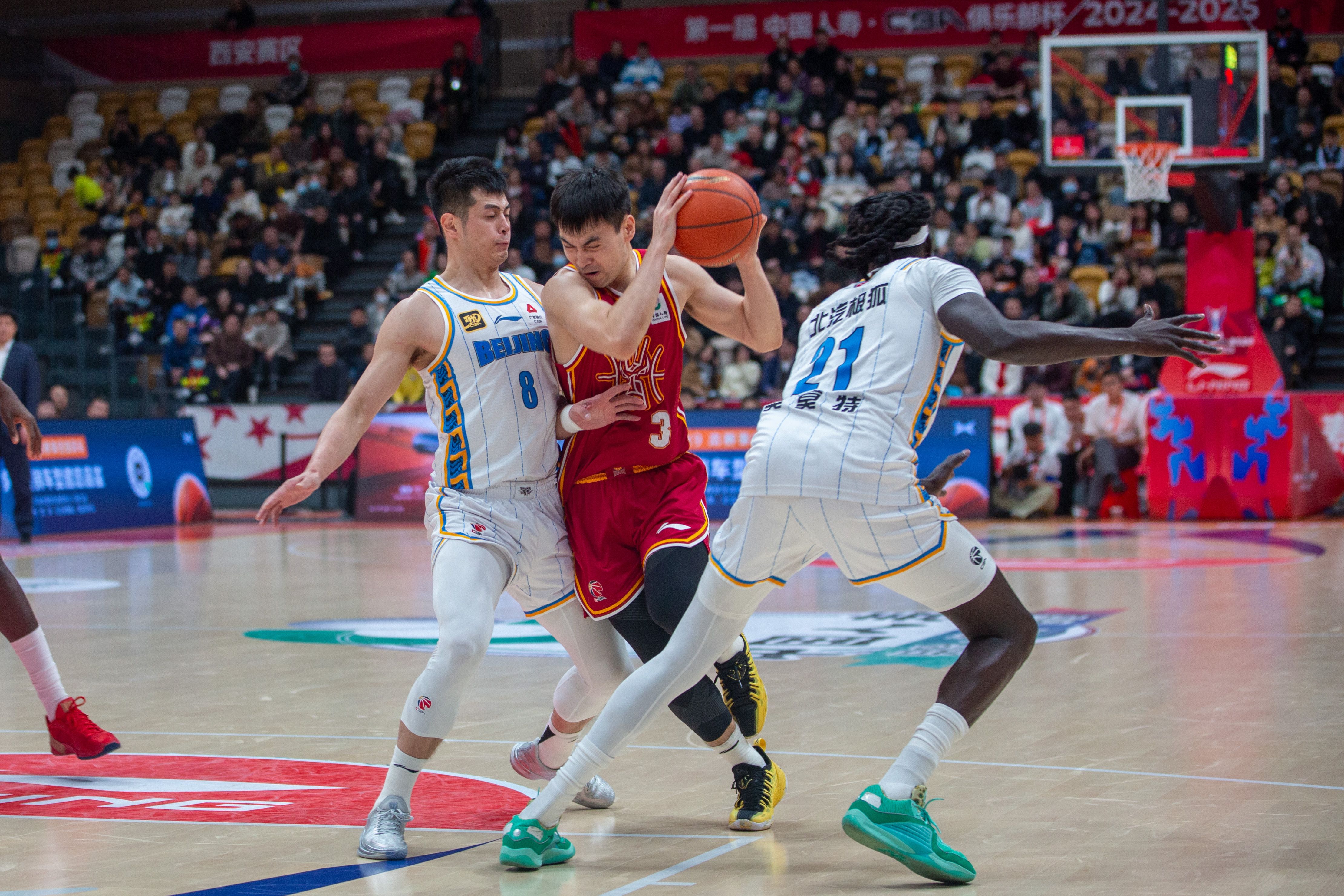 关于山西男篮展现出强大的攻击力,轻松获胜的信息 关于山西男篮展现出强大的攻击力,轻松获胜的信息